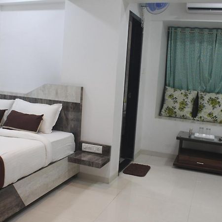 Hotel Park Inn Andheri West Mumbai Eksteriør bilde